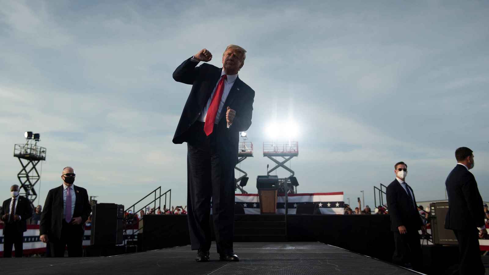 ترامب سينفق مبلغا ضخما لبناء "قاعة رقص" في البيت الأبيض