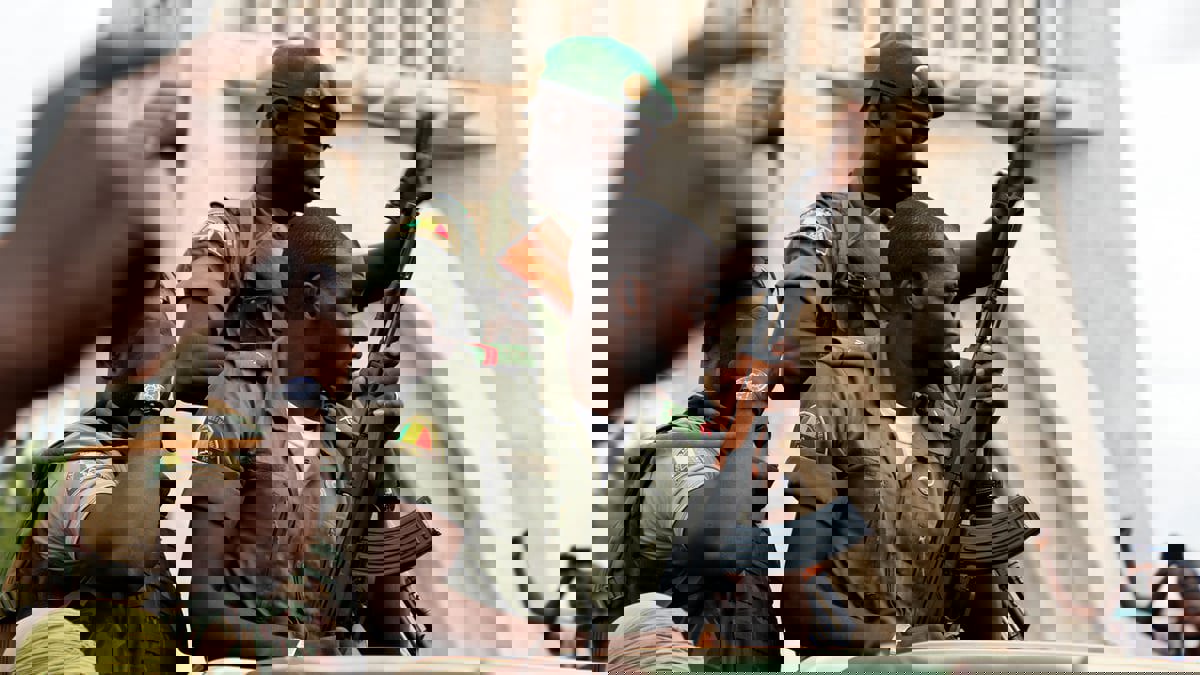 مالي تسلم سفارة نواكشوط موريتانيين يشتبه بانتمائهما لجماعات مسلحة