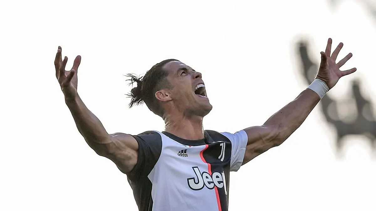 يوفنتوس يعبر تورينو ويحلق في صدارة ترتيب الدوري الإيطالي