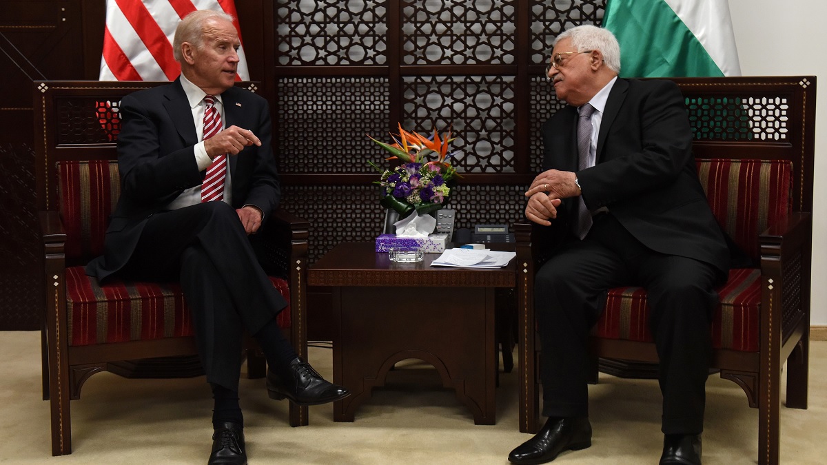 صحف عالمية: بومبيو يحذر من "خيار خطير" تجاه إيران.. والسلطة الفلسطينية تغازل بايدن بخطوة جريئة