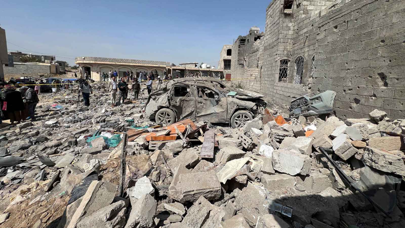 وول ستريت جورنال: الهجمات الأمريكية تمهد لحرب برية ضد الحوثيين