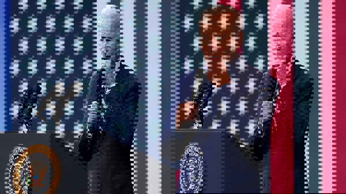 بايدن يندد بـ"التهديدات لإف.بي.آي" بعد تفتيش منزل ترامب