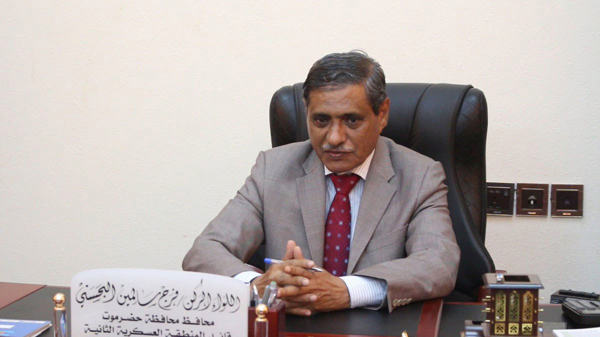 اليمن.. محافظ حضرموت يُعلن وقف تصدير النفط احتجاجًا على الحكومة