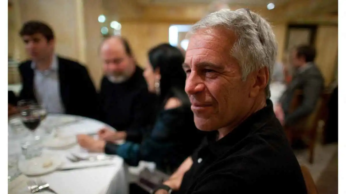 ملفات إبستين تُحدث صدمة في أوساط المؤسسة البريطانية