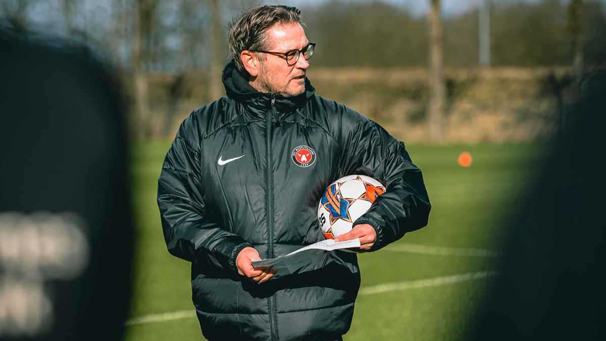 مشروع محفوف بالمخاطر.. مترجم كولر يرعب الأهلي المصري بعد اختيار توماسبيرغ