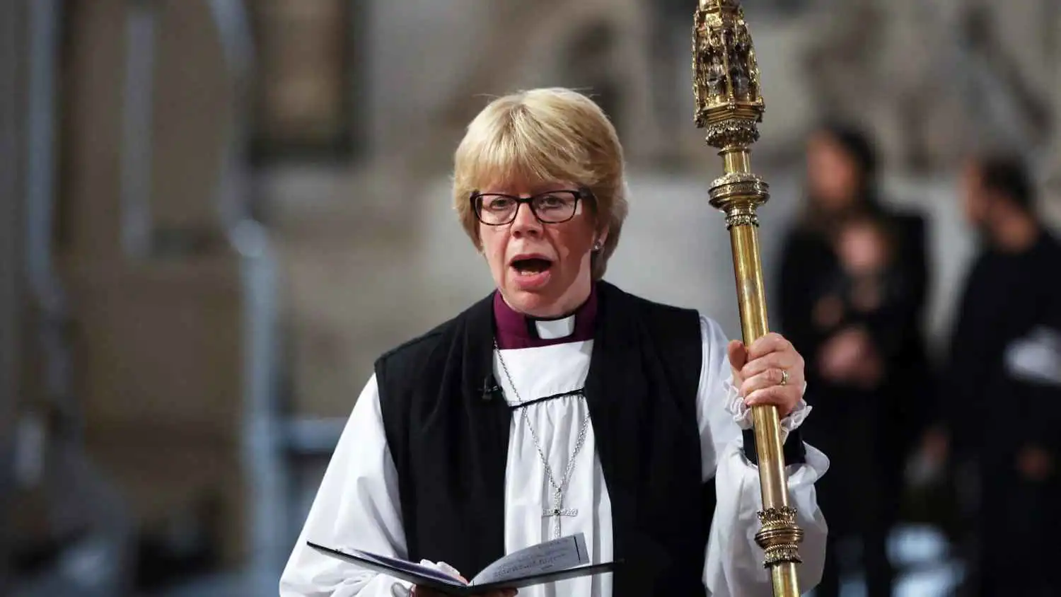 ممرضة سابقة.. من هي سارة مولالي أول زعيمة للكنيسة الأنجليكانية؟