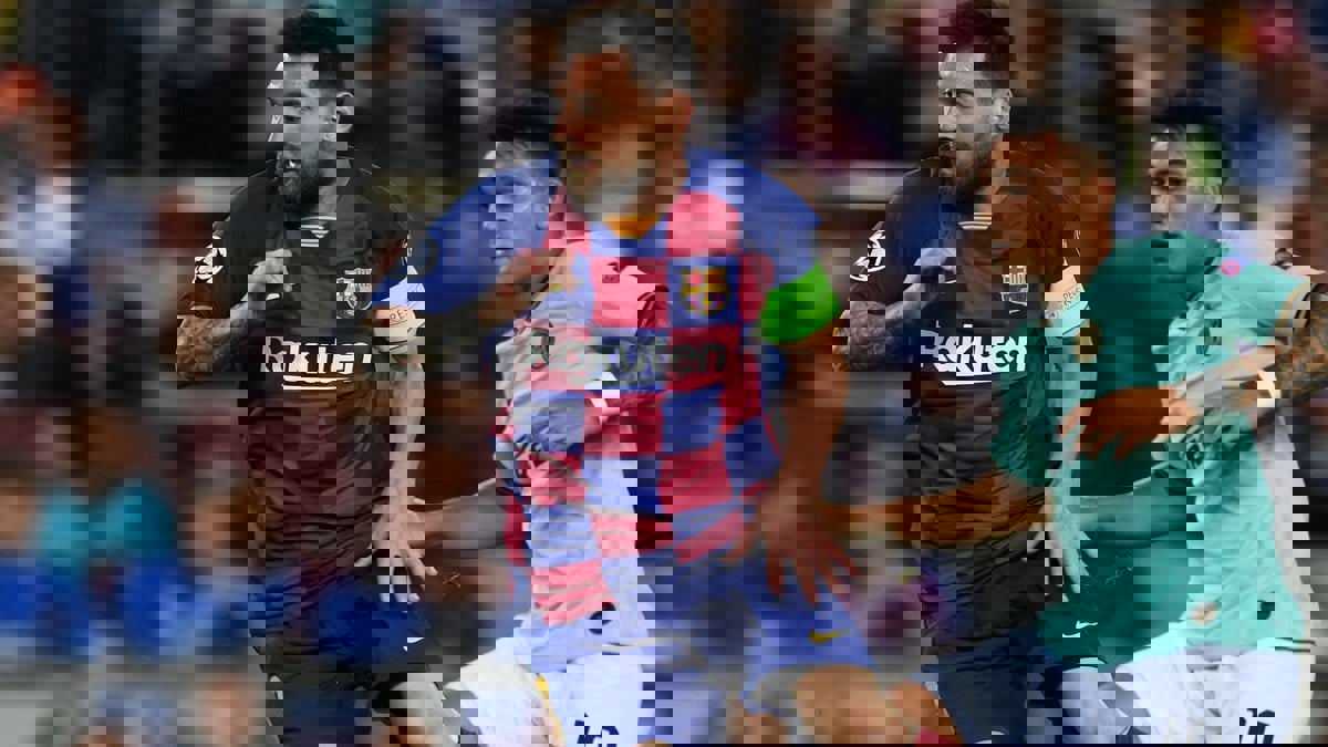 صحفي إيطالي شهير يحلل موقف ميسي ومارتينيز في سوق الانتقالات‎