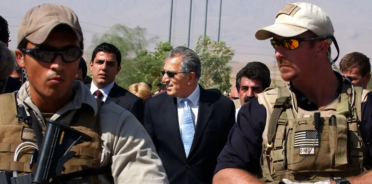 توقعات باختيار زلماي خليل زاد مبعوثًا خاصًا لبومبيو إلى أفغانستان