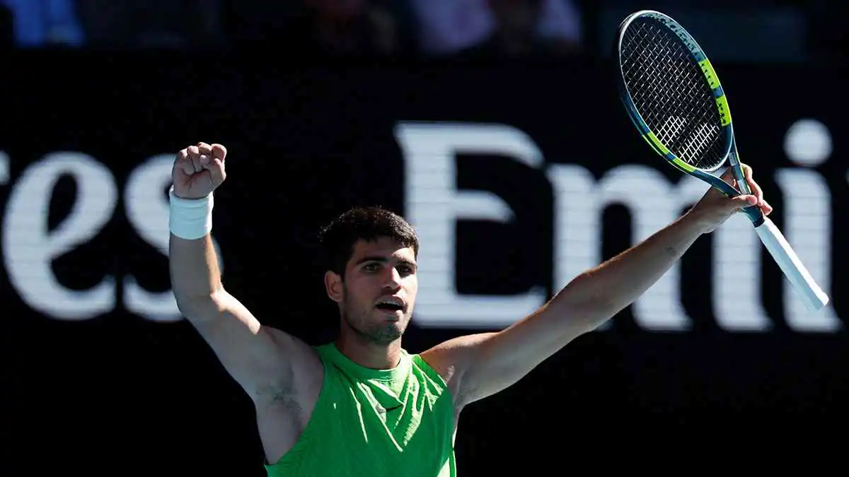 ألكاراز يجتاز عقبة هانفمان ويتأهل إلى الدور الثالث في أستراليا المفتوحة للتنس