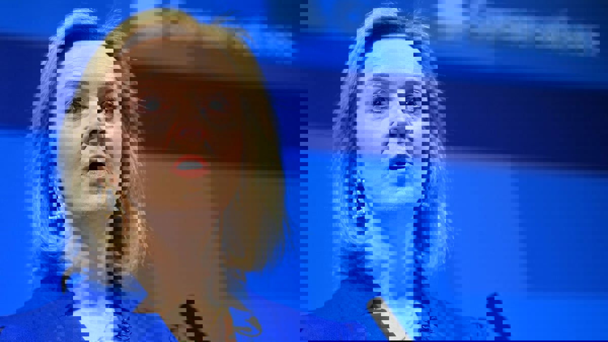 وزيرة الخارجية البريطانية: بوتين يطالب العالم بدفع فدية مقابل الطعام