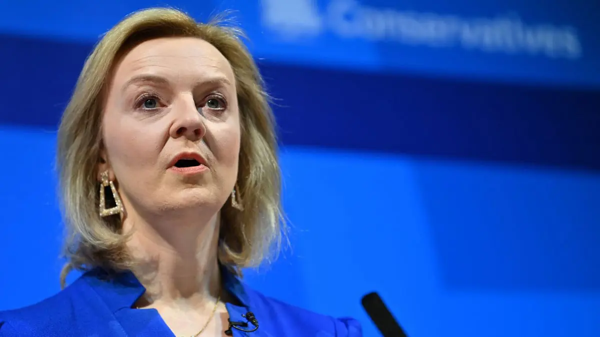 وزيرة الخارجية البريطانية: بوتين يطالب العالم بدفع فدية مقابل الطعام