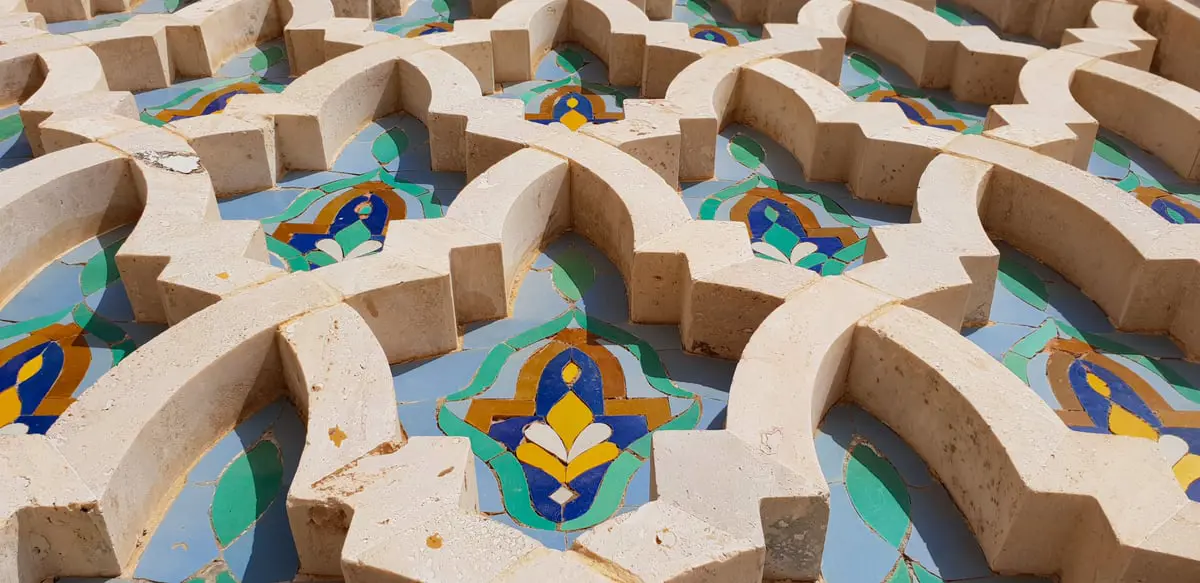 بعد تزيين نافورة مقر الاتحاد الأفريقي به.. هذه قصة الزليج المغربي