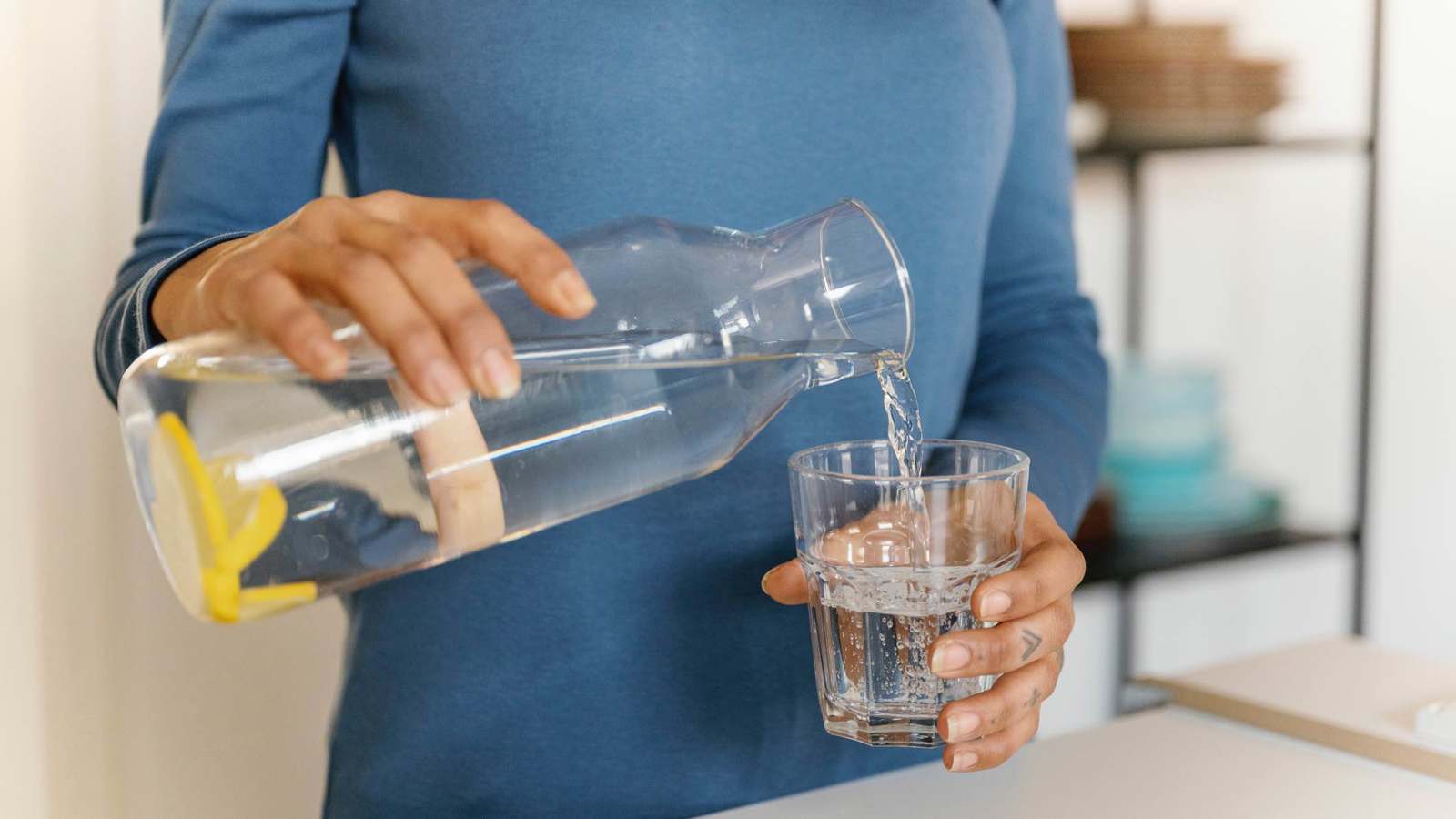 5 مؤشرات "مقلقة" على جفاف الجسم