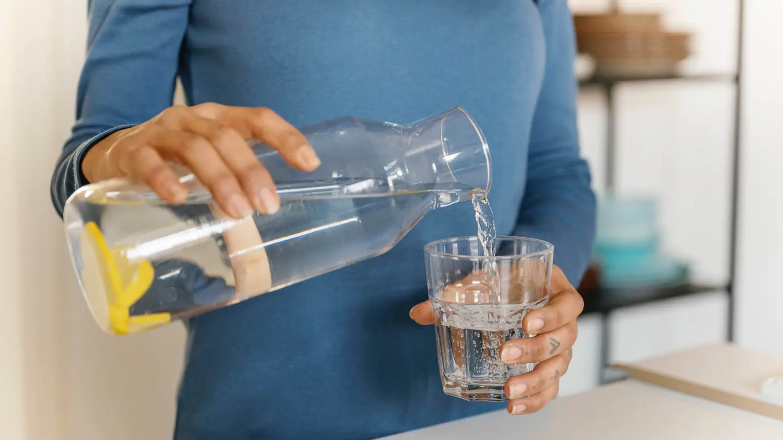 5 مؤشرات "مقلقة" على جفاف الجسم