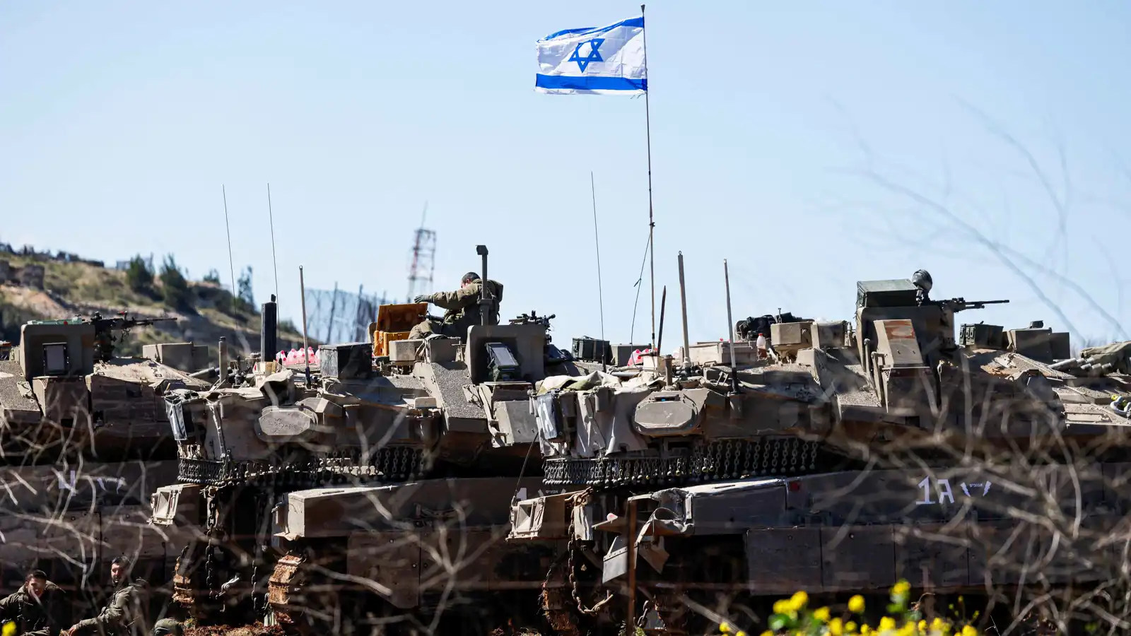 "خلصونا  منّون".. لبناني يدعو الجيش الإسرائيلي إلى القضاء على حزب الله (فيديو)