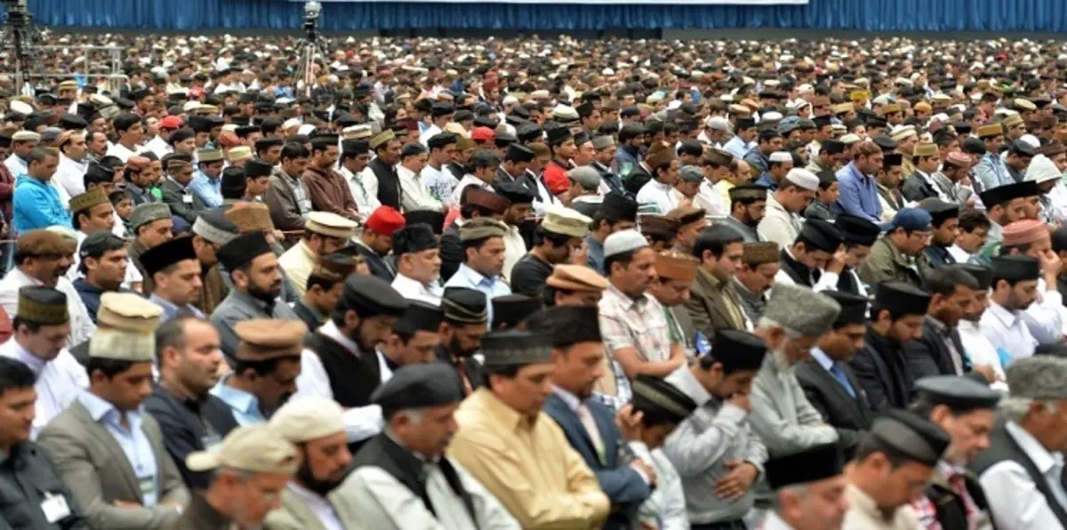 في تكتيك دبلوماسي.. الجزائر تغازل تنظيم الأحمدية في لندن وتعرض عليه التفاوض