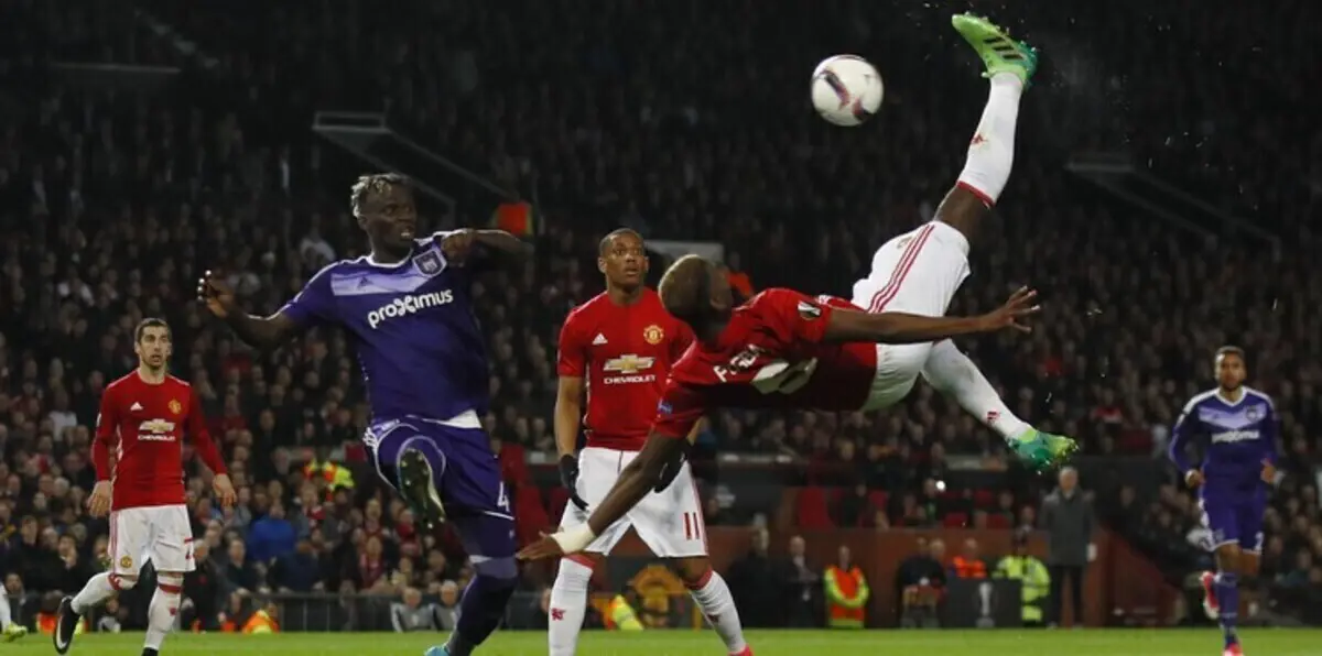 مورينيو يعلن غياب بوغبا عن مواجهة مانشستر سيتي