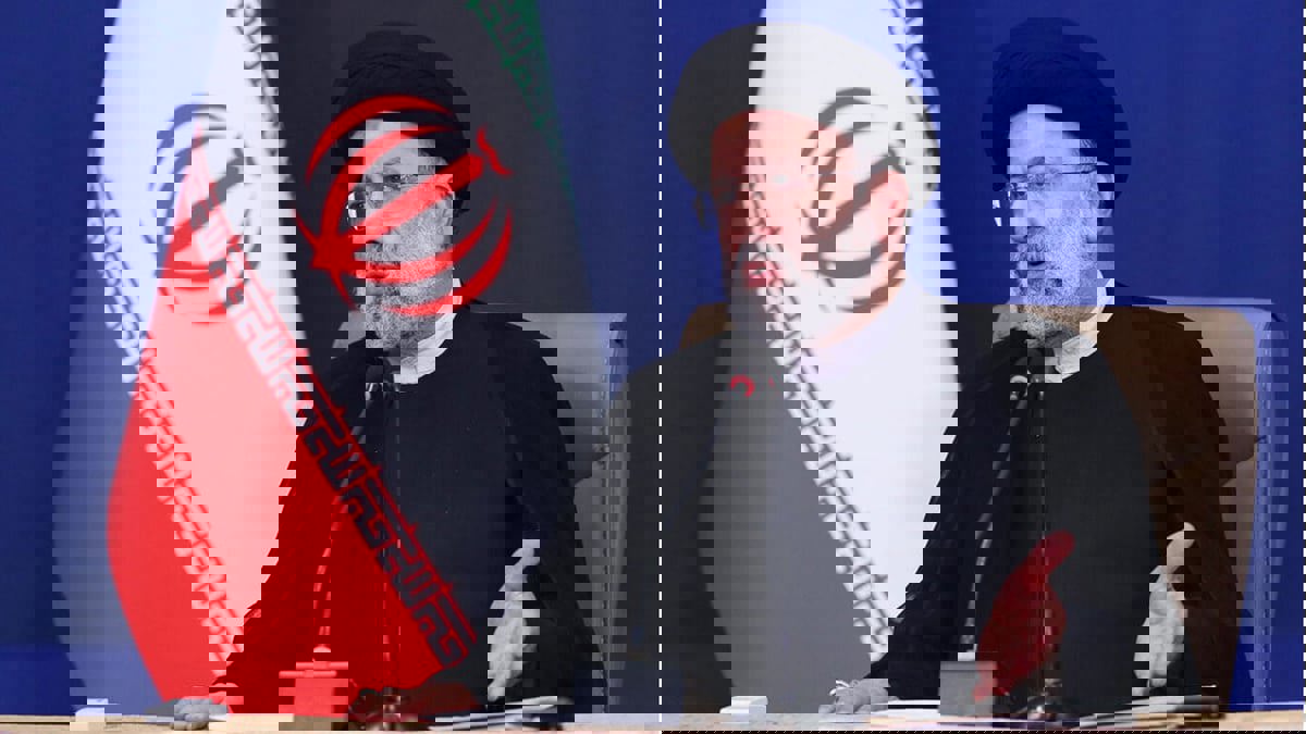 نشطاء وعائلات ضحايا يطالبون باعتقال الرئيس الإيراني في أسكتلندا