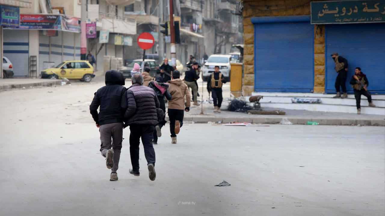 وزارة الدفاع السورية تدعو المدنيين إلى الابتعاد عن مواقع "قسد" في حلب (فيديو)