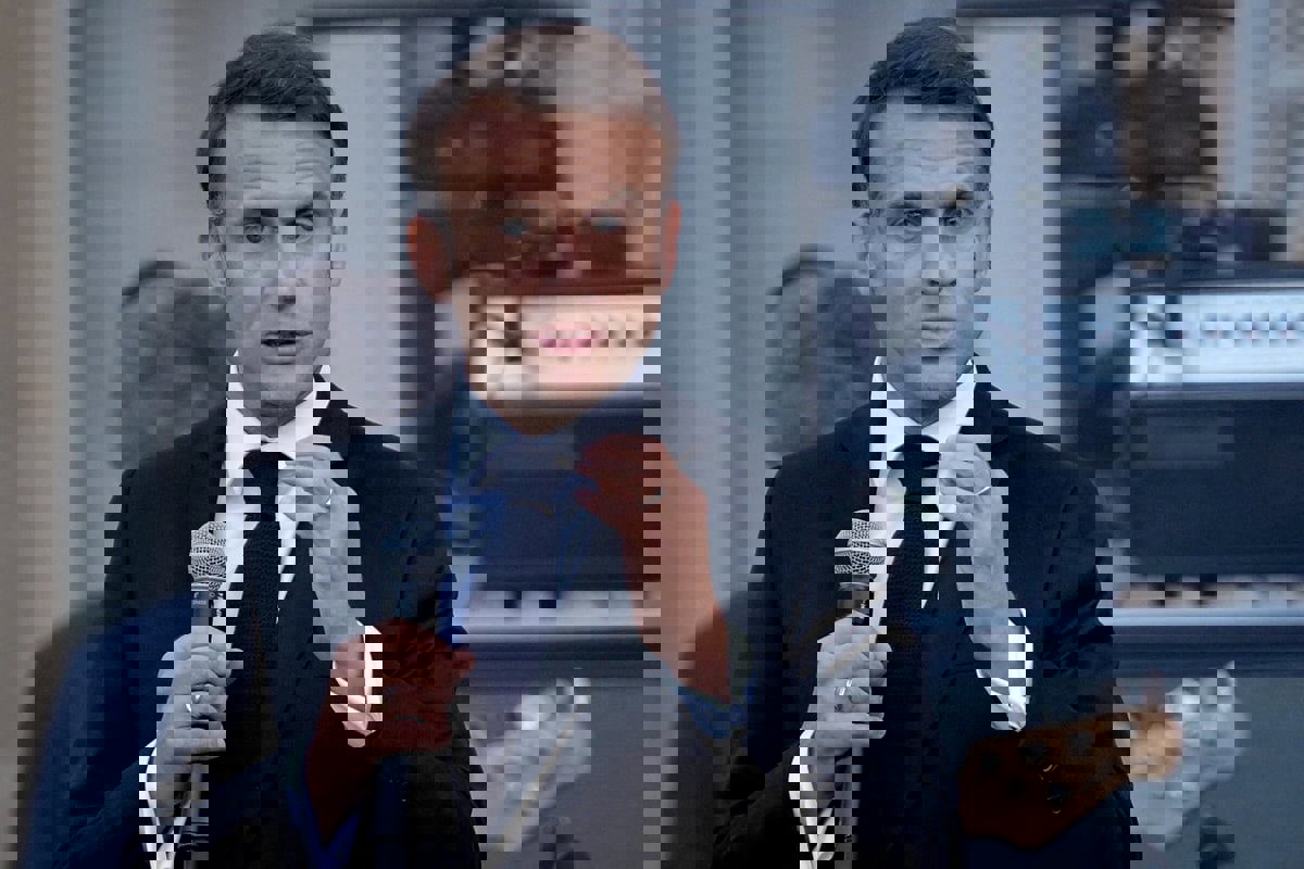 ماكرون يحذر من خطر نشوب "حرب أهلية" في فرنسا