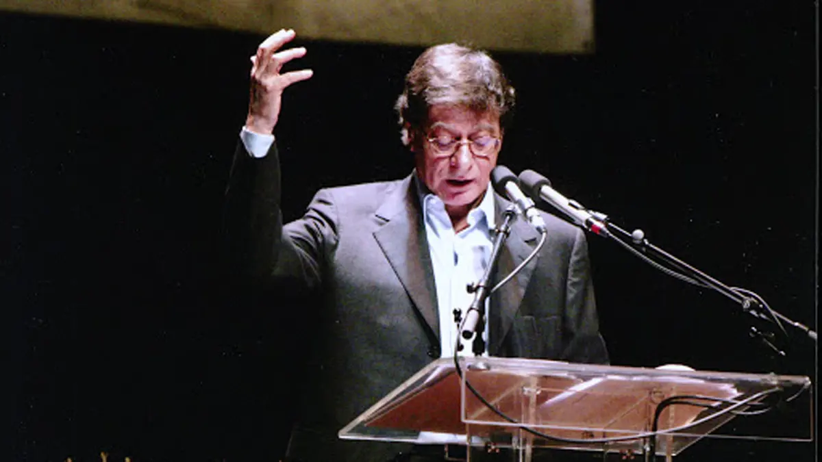 ابنة محمود درويش