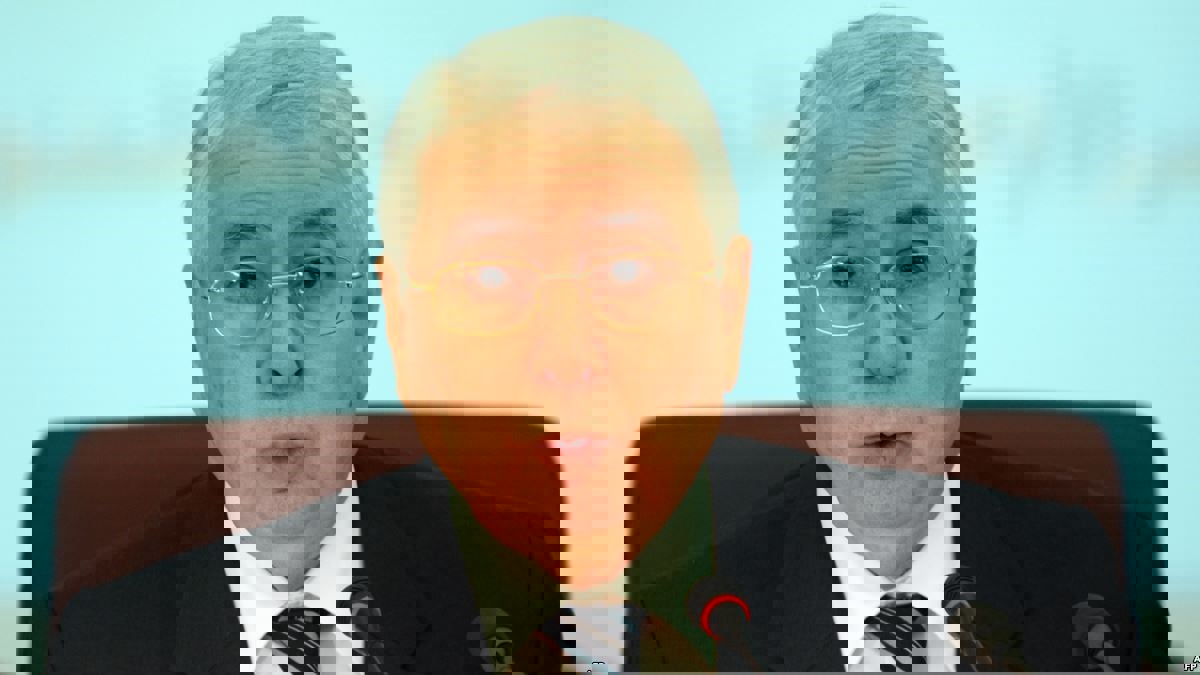 بن صالح يحث الجزائريين على التوجه لانتخاب رئيس جديد