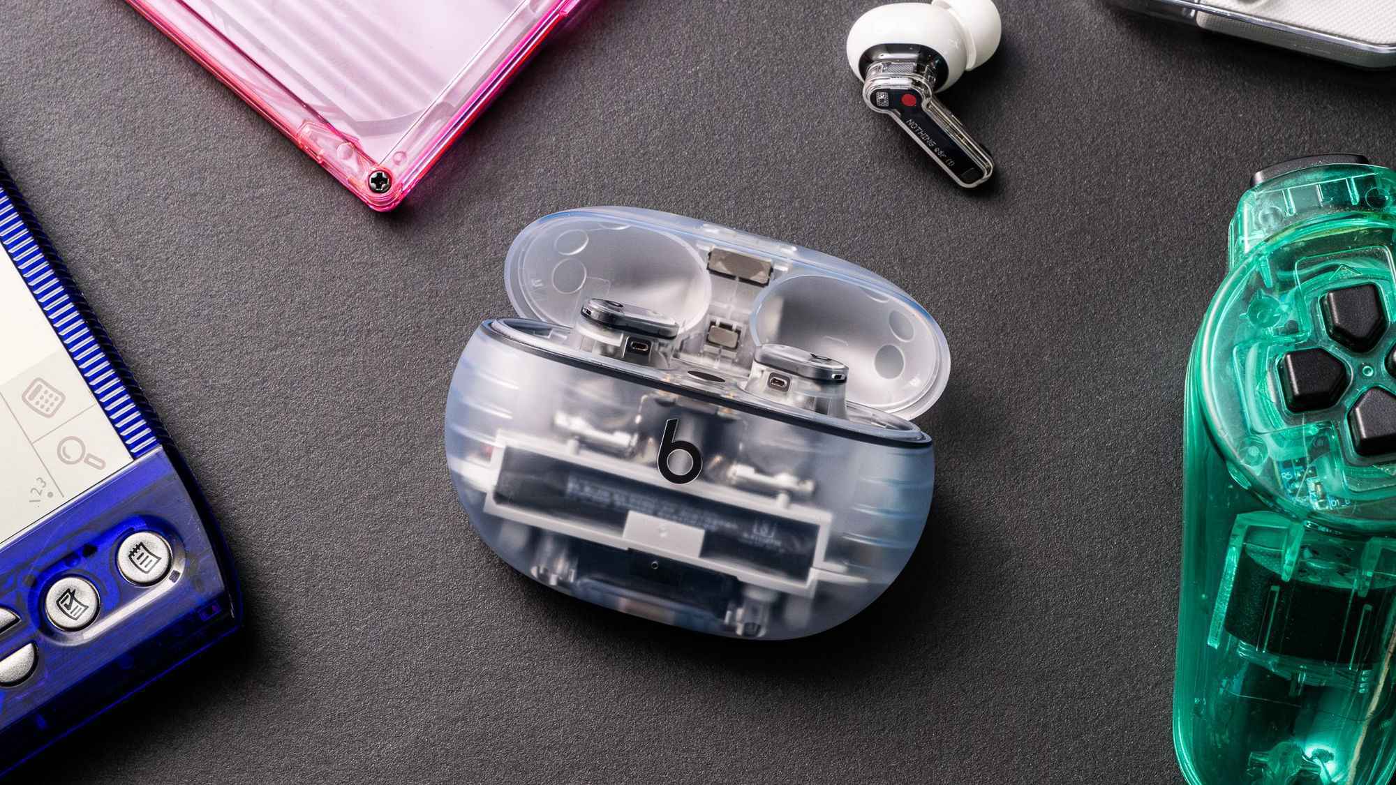 هوس التسعينيات بالتكنولوجيا الشفافة.. قد يعود من جديد