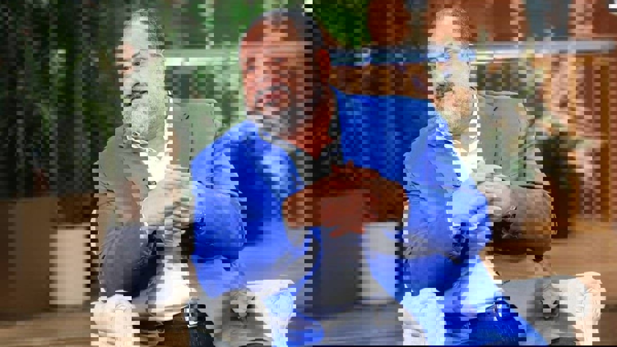 ليس جديدًا.. زوجة خالد الصاوي تكشف تفاصيل كتابه الجديد