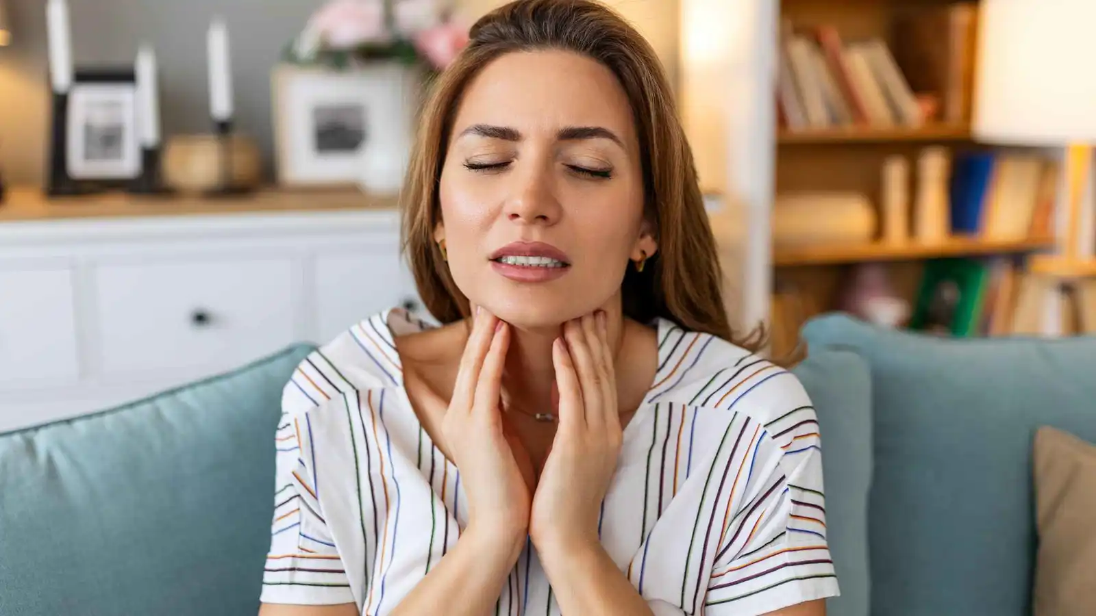 5 عادات يومية قد تهدد صحة الغدة الدرقية