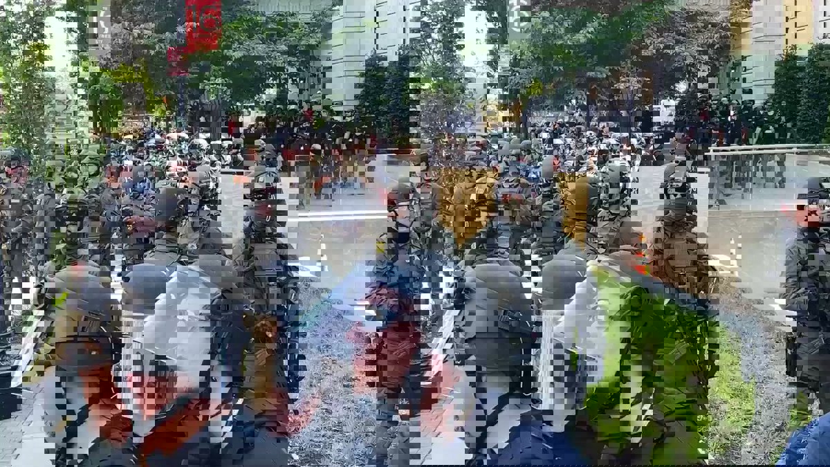 ما القوة العسكرية "الغامضة" التي نزلت لفض الاحتجاجات بواشنطن؟ (صور)