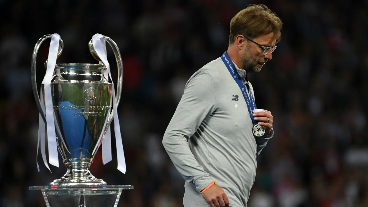 كلوب ساخرًا من سجله السيئ في النهائيات: أتمنى أن يحالفني الحظ في المرة السابعة