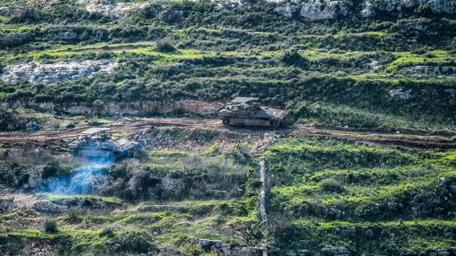 المخاوف تتحقق.. توغل بري إسرائيلي يصل إلى "الخيام" و"بنت جبيل"