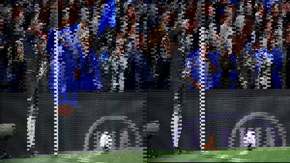 إدين هازارد يرفض حسم مستقبله مع تشيلسي بعد التأهل لنهائي الدوري الأوروبي