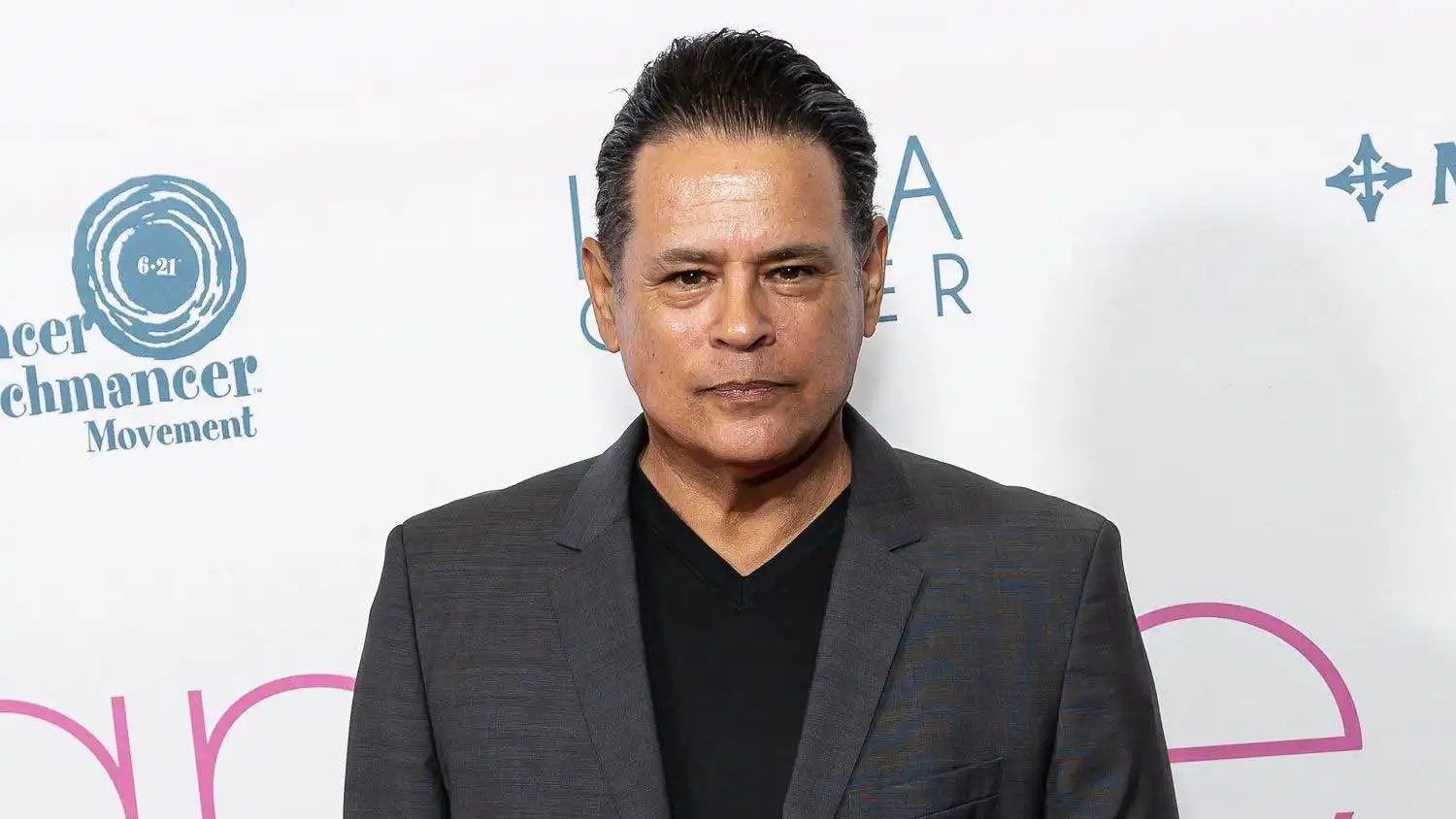 اعتقال نجم "Breaking Bad" ريموند كروز بعد رش جاره بالماء