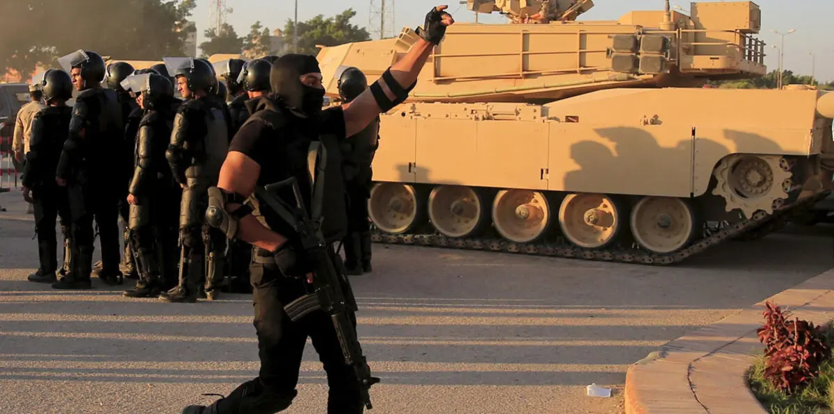 القوات المصرية تقتل 10 مسلحين في سيناء