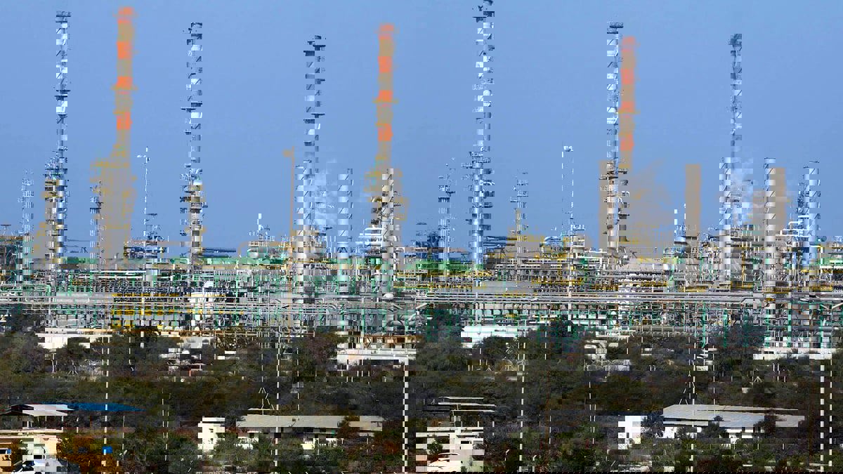 الليبية للنفط تعلن بدء ضخ الغاز من حقل الفارغ