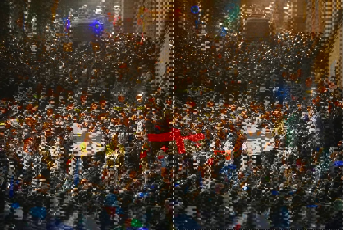 جورجيا.. تصاعد حدة الاحتجاجات قبل مناقشة "التأثير الأجنبي"