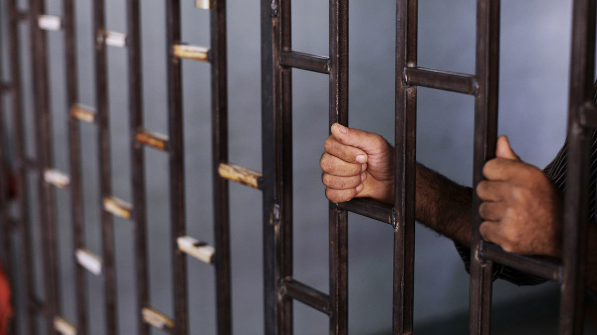 مصري يمارس الرذيلة مع ابنته 14 عامًا وينجب منها 4 أطفال