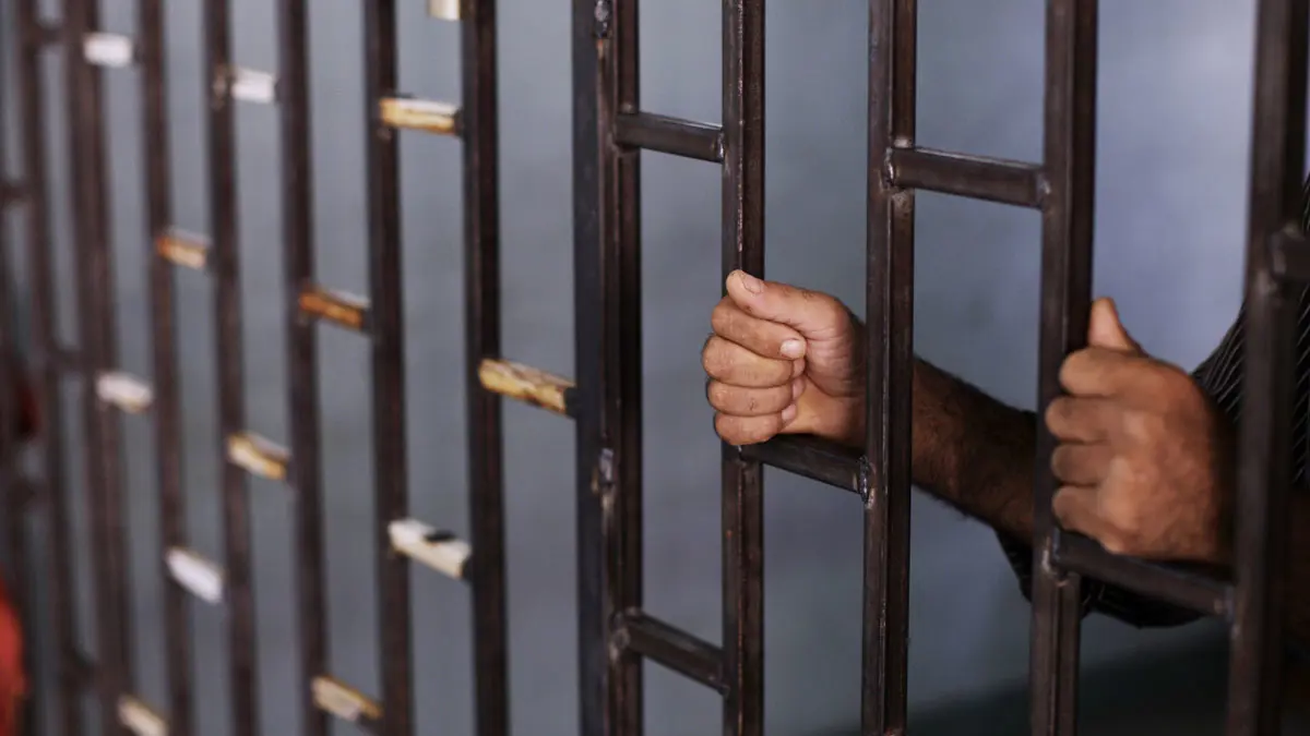 مصري يمارس الرذيلة مع ابنته 14 عامًا وينجب منها 4 أطفال