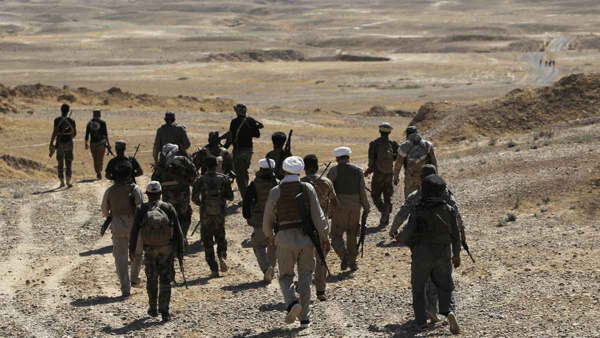 أنشطة مشبوهة و"شبكة معقدة".. كيف تموّل الميليشيات العراقية أنشطتها؟