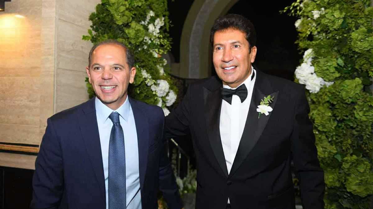 زفاف نجل هاني رمزي يعيده إلى الأضواء بعد غياب