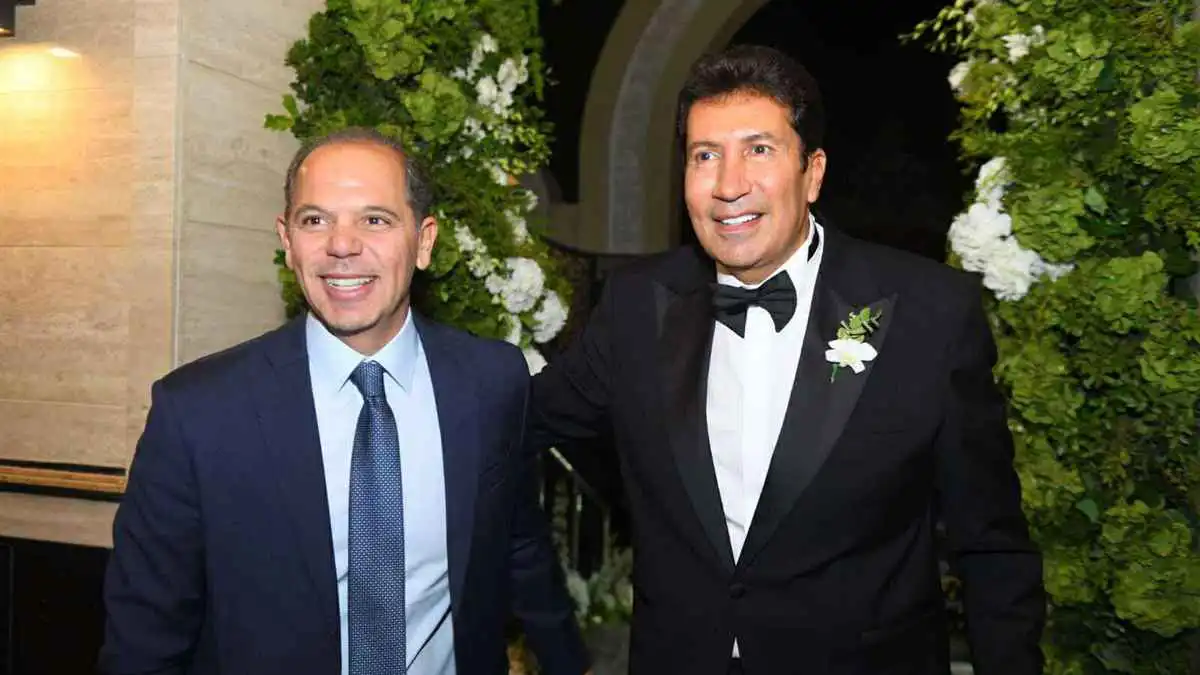 زفاف نجل هاني رمزي يعيده إلى الأضواء بعد غياب