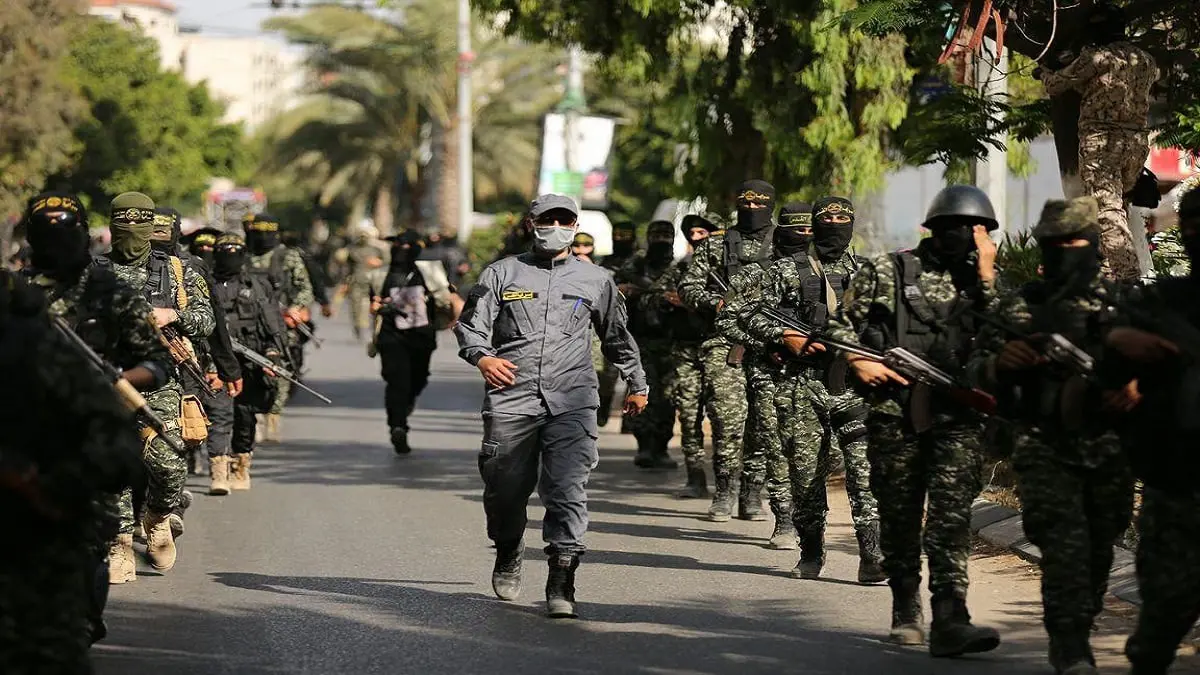 "الجهاد الإسلامي" ترفع صورا لقاسم سليماني خلال عرض عسكري في غزة (فيديو)