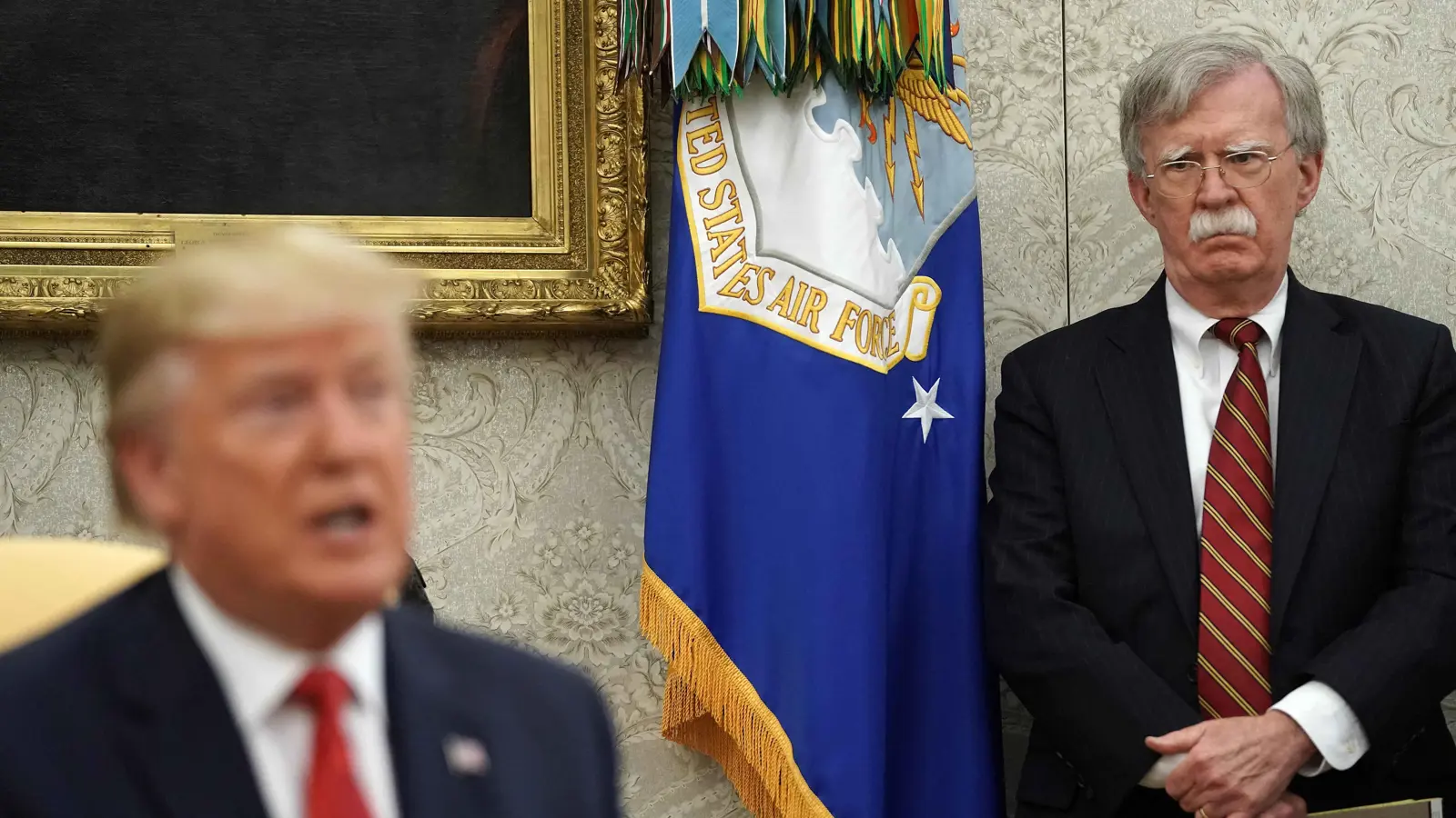 بولتون: رسوم ترامب الجمركية شكل من أشكال الأمية الاقتصادية