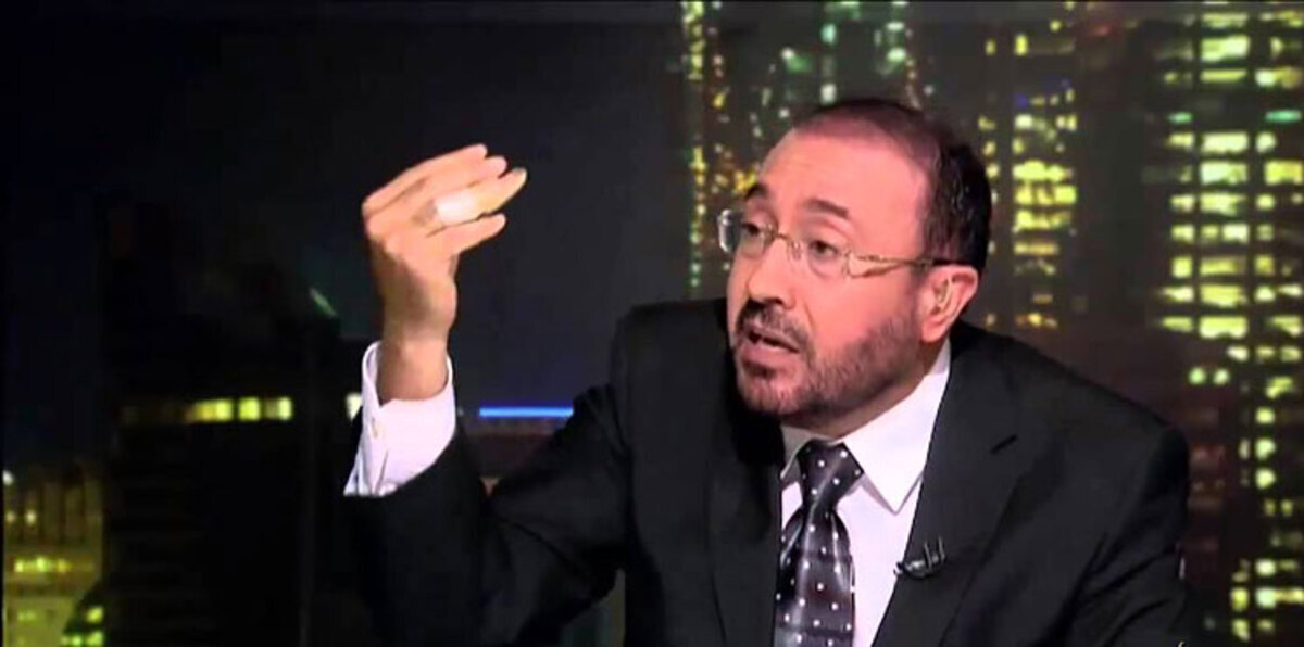 فيصل القاسم يقدّم وصفة لـ"القضاء على الثورات وتدمير الأوطان"