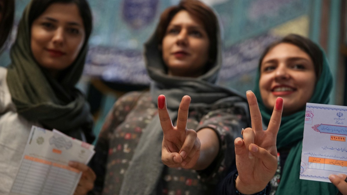 "نيويورك تايمز": حركة "مي تو" تجبر الحكومة الإيرانية على تبني مشروع قانون لحماية المرأة