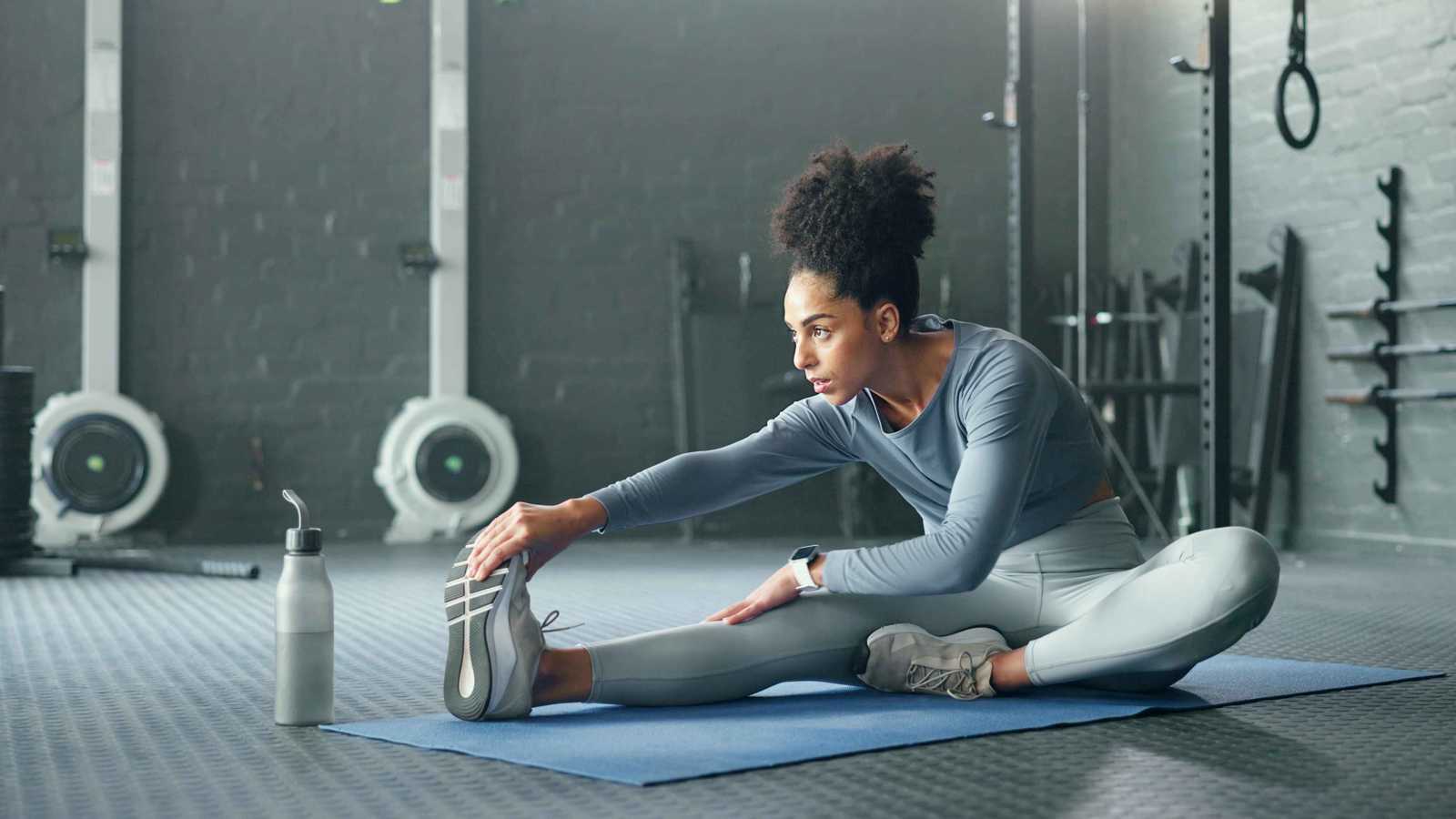 التمدد قبل التمرين.. هل يقلل الإصابات فعلا؟