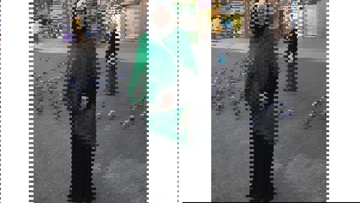 الراقصة دينا تستفز الجمهور بعد عودتها من العمرة (صور وفيديو)