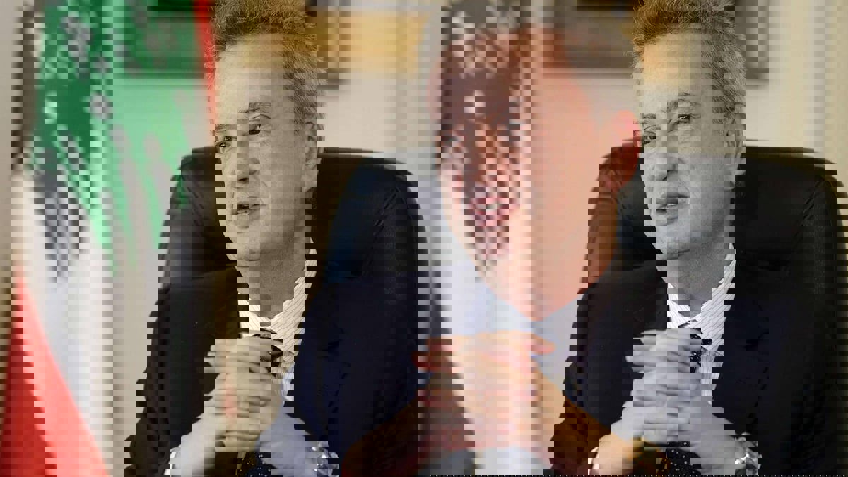 حاكم مصرف لبنان ينفي إفلاس البنك