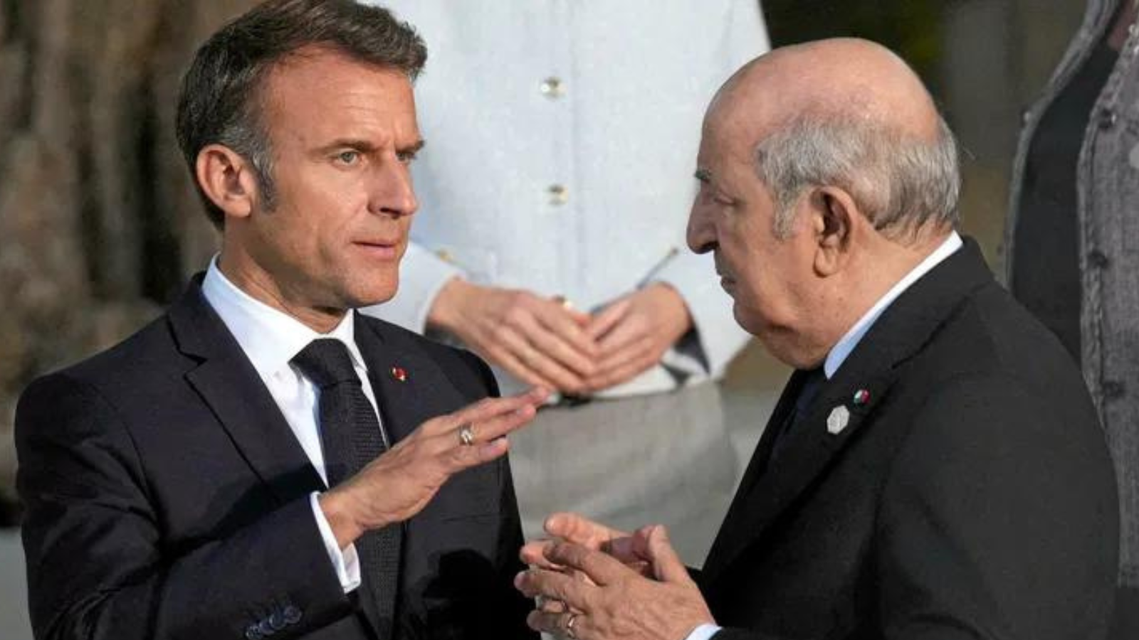 هل يقود "الاعتراف بالتقسيط" عن جرائم الاستعمار لمصالحة بين الجزائر وباريس؟